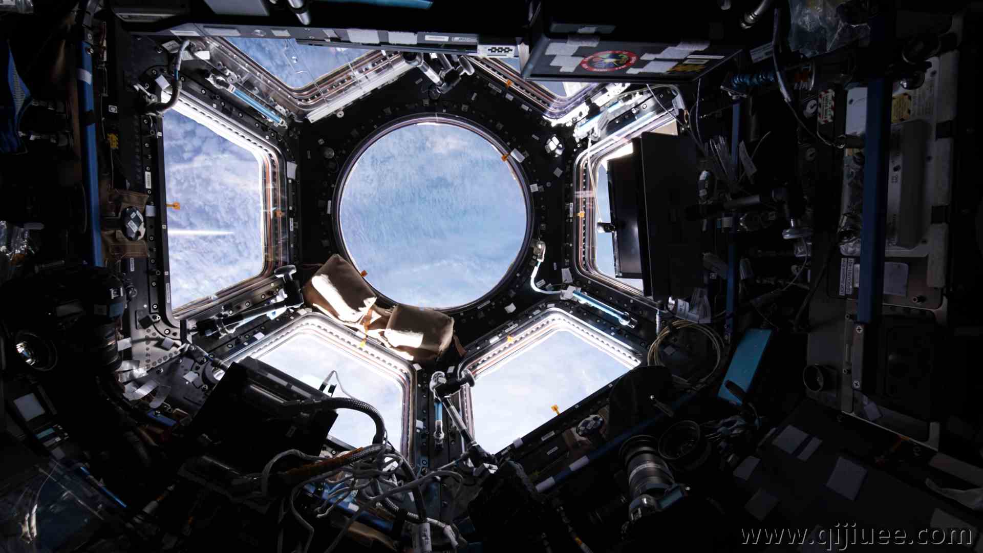 星球 电影 剧照 空间站 太空 行星 地球 4K壁纸3840 x 2160/7.83 MB-柒染云阁