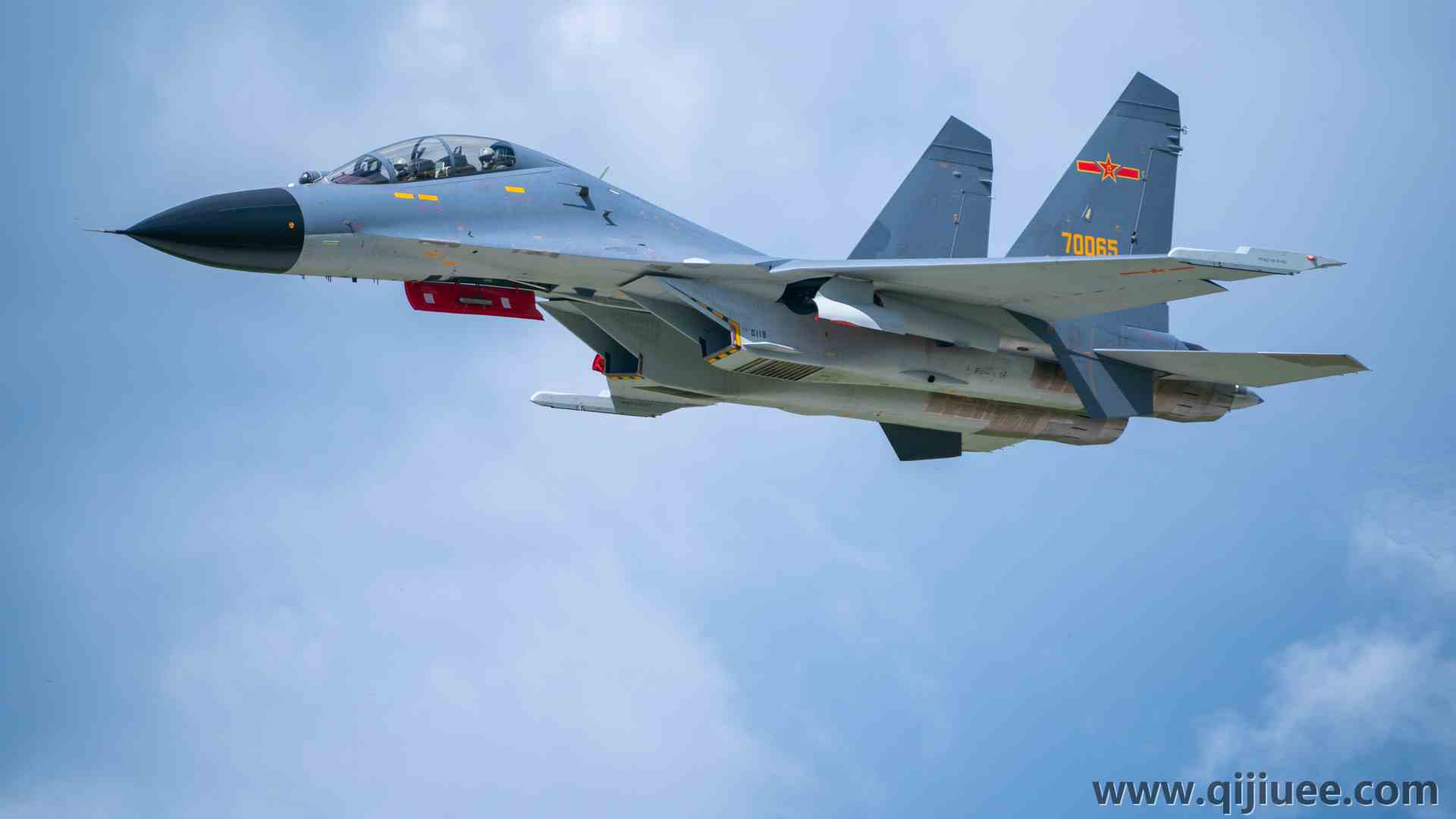飞行员 解放军空军 军用飞机 飞行 飞机 天空 云  电脑壁纸 4K壁纸3840 x 2160/10.43 MB-柒染云阁