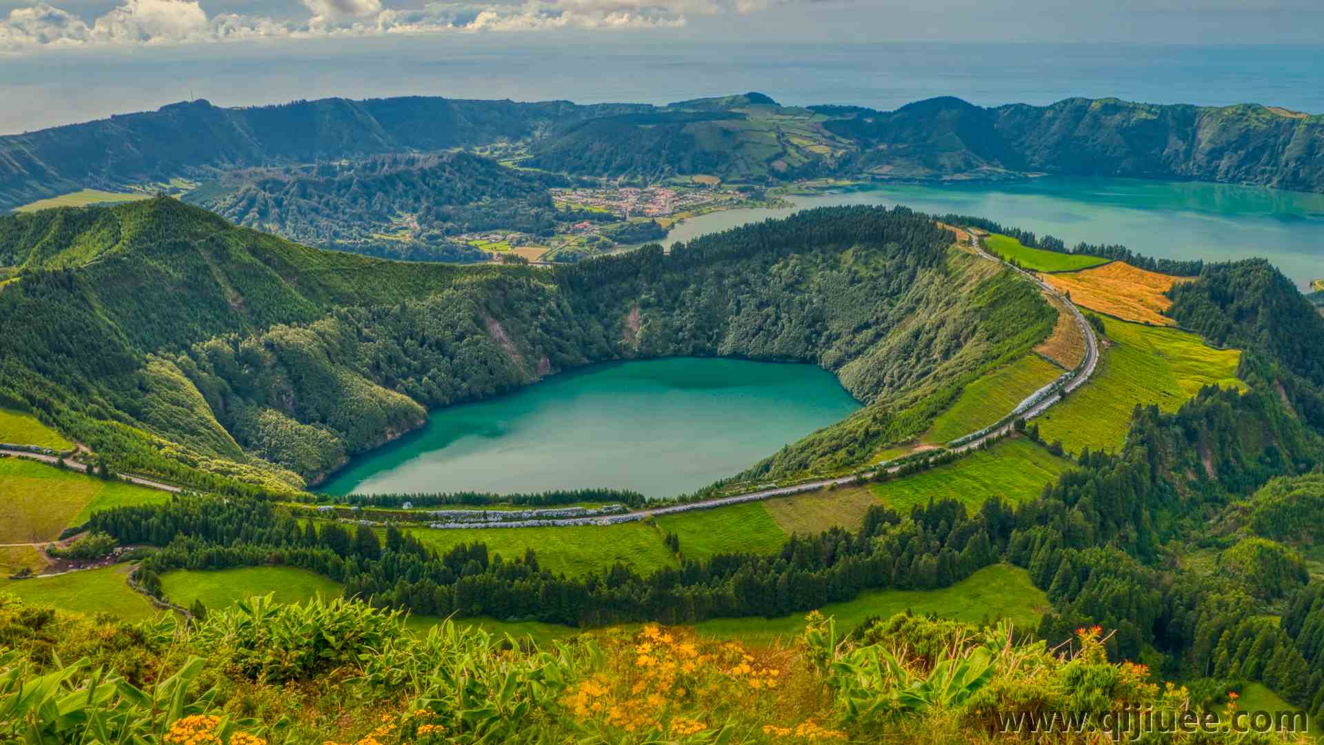 自然 景观 树木 湖泊 水 海 海岸 云 草 山景 远景  电脑壁纸 4K壁纸4000 x 2200/15.08 MB-柒染云阁