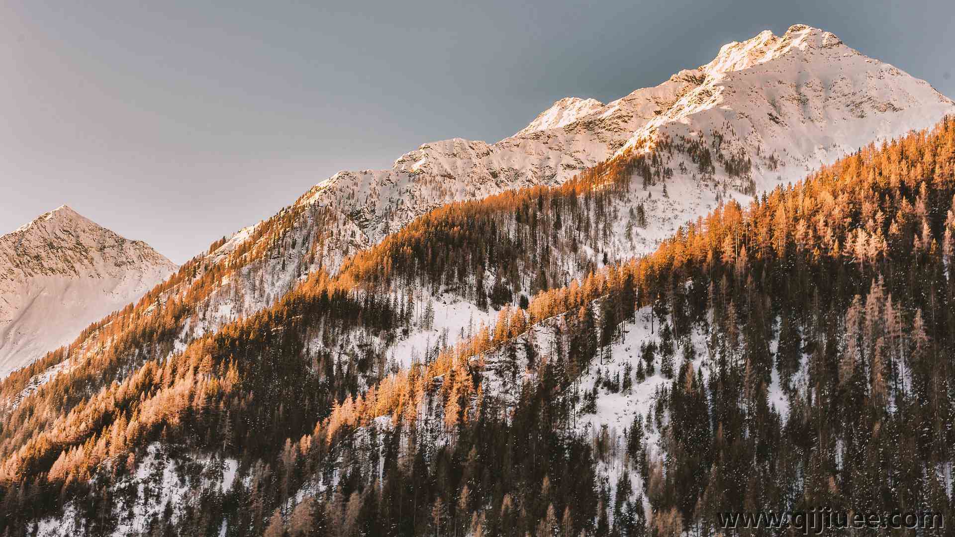 山脉 阿尔卑斯山 雪 自然 风景 雪峰 雪山  4K壁纸5472 x 3648/4.13 MB-柒染云阁