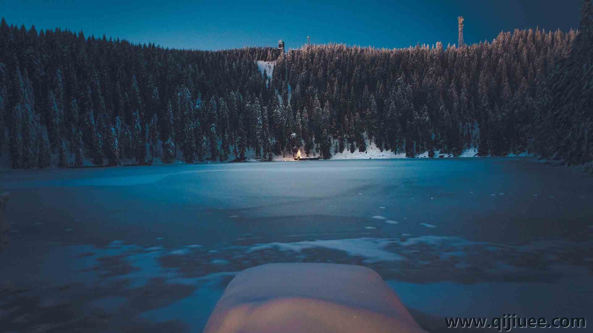 冬天 森林 风景 山 雪 树  4K壁纸6000 x 4000/3.38 MB-柒染云阁